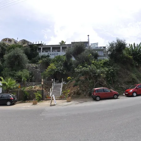 Tango Paleokastritsa