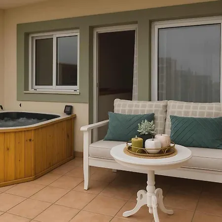 Tango Paleokastritsa